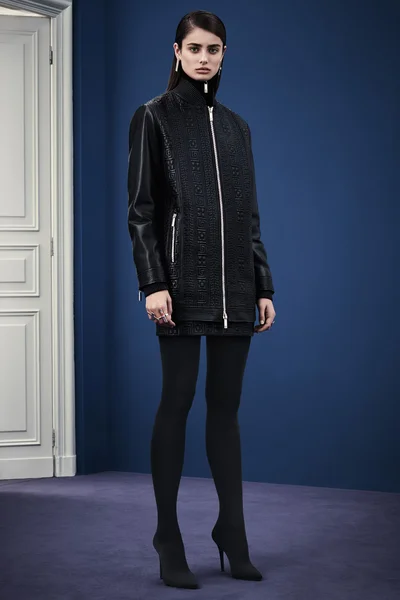 Look 17